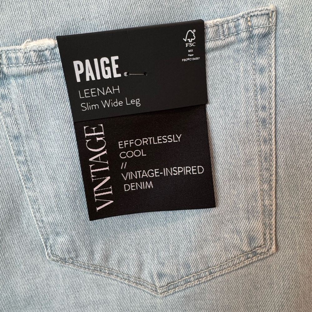 NWT Paige Leenah slim wide leg Jean size 31